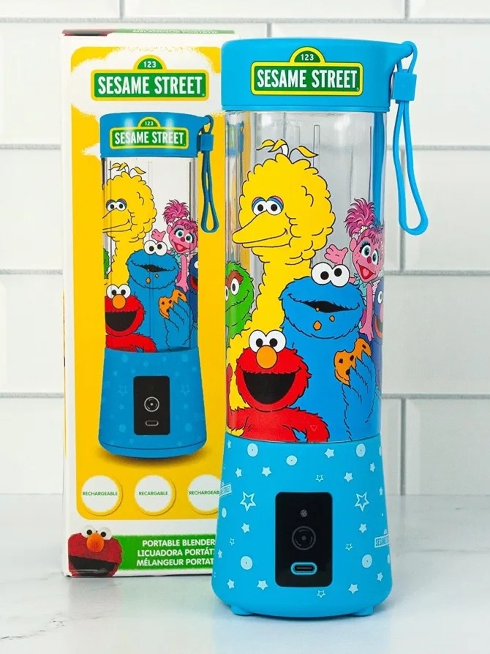 Sesame Street 
Big Bird Cookie Monster Elmo 
Rechargeable Portable Blender